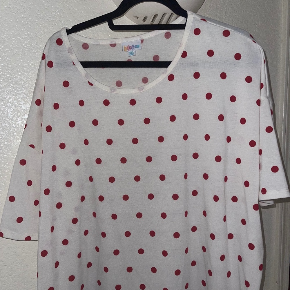2 tops LuLaRoe (sold as a bundle only) See all Pictures for prints